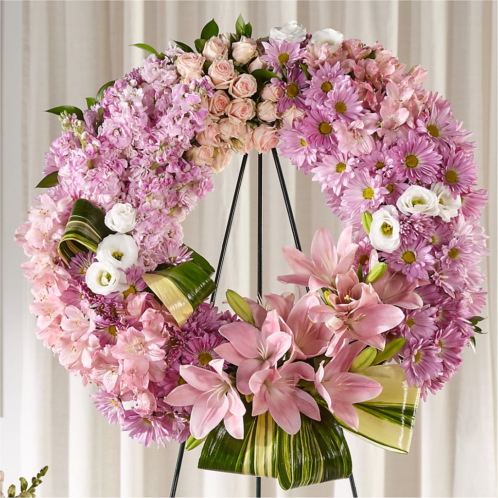 Gift of Warmth Wreath – HIRT'S FLOWERS INC, Strongsville OH