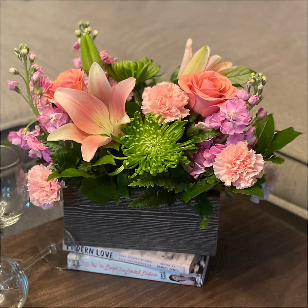 Beautiful Spirit Basket – HIRT'S FLOWERS INC, Strongsville OH