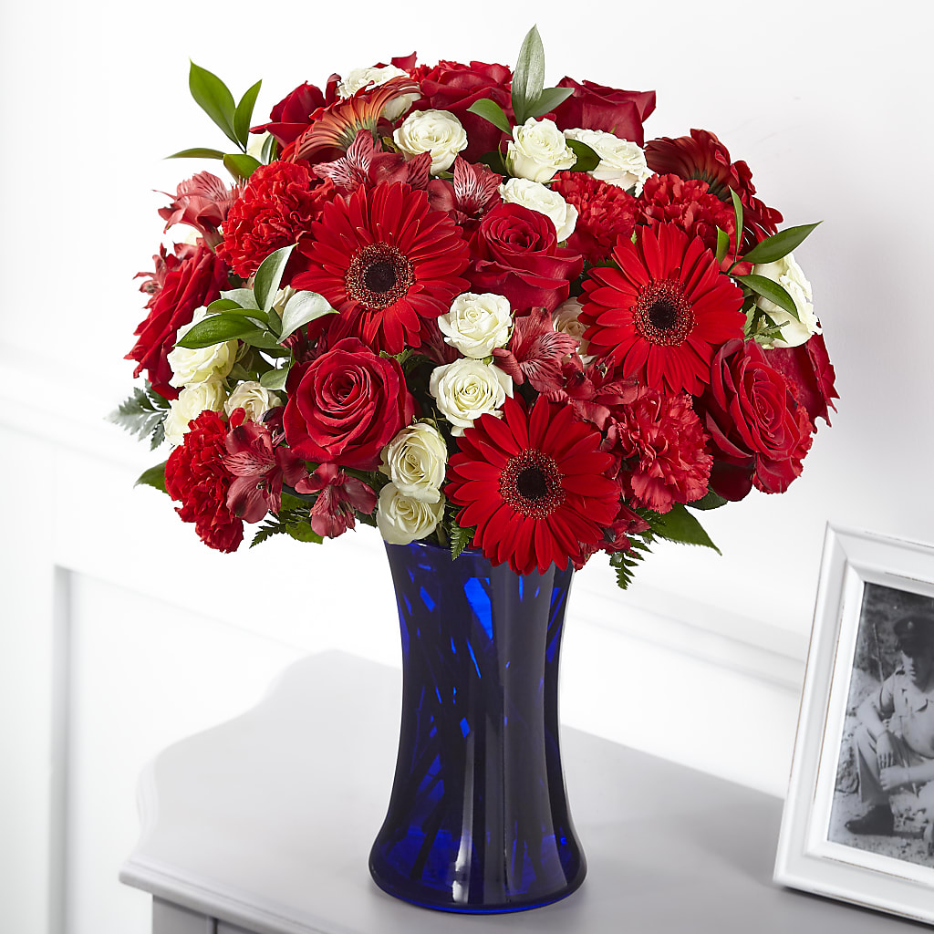 Hearts Embrace Bouquet – HIRT'S FLOWERS INC, Strongsville OH