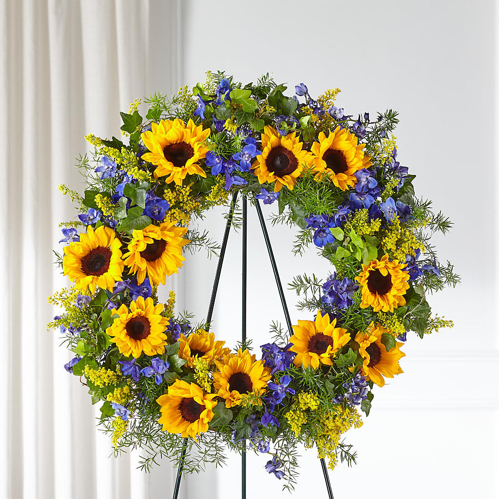 Bright Rays Wreath – HIRT'S FLOWERS INC, Strongsville OH