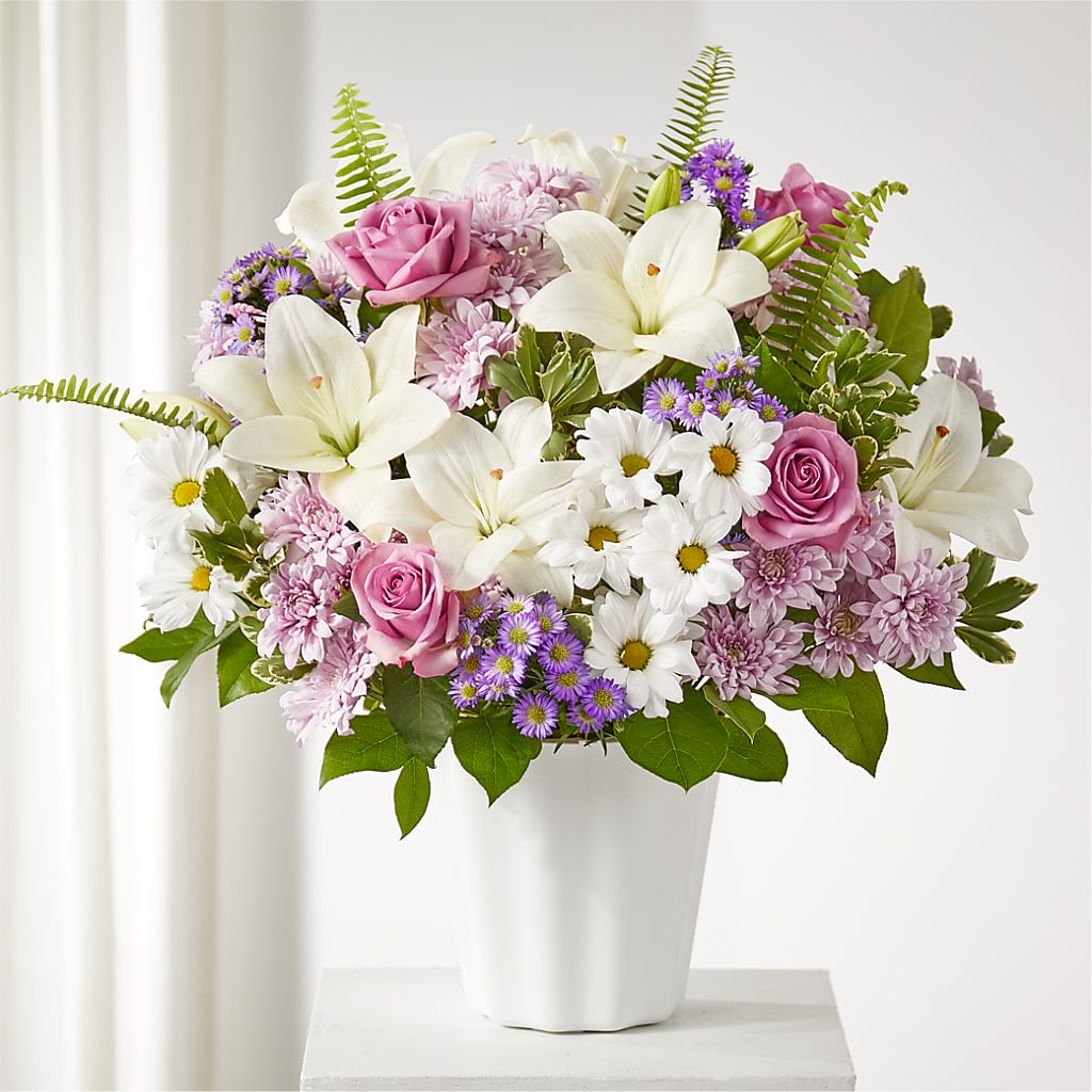 Warmest Thoughts Tabletop Basket – HIRT'S FLOWERS INC, Strongsville OH