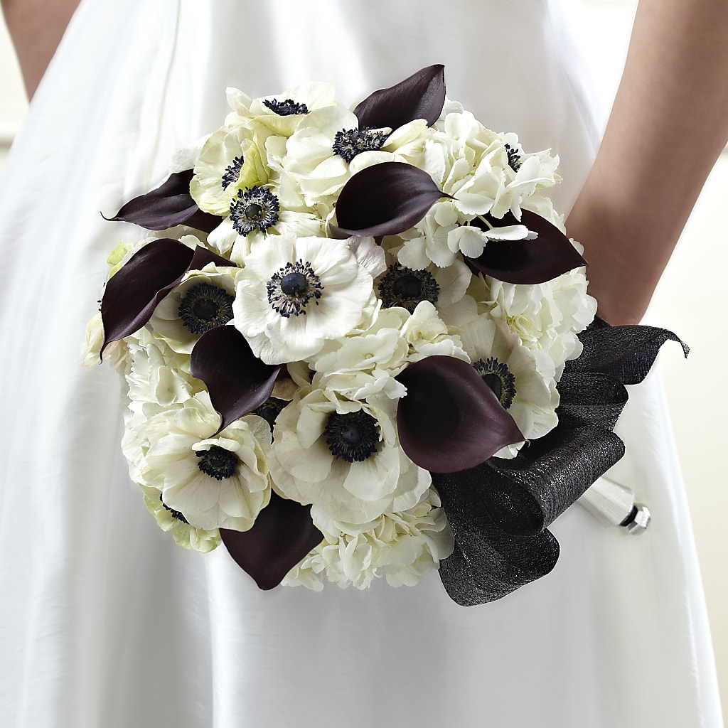 To Have and To Hold Bouquet – HIRT'S FLOWERS INC, Strongsville OH
