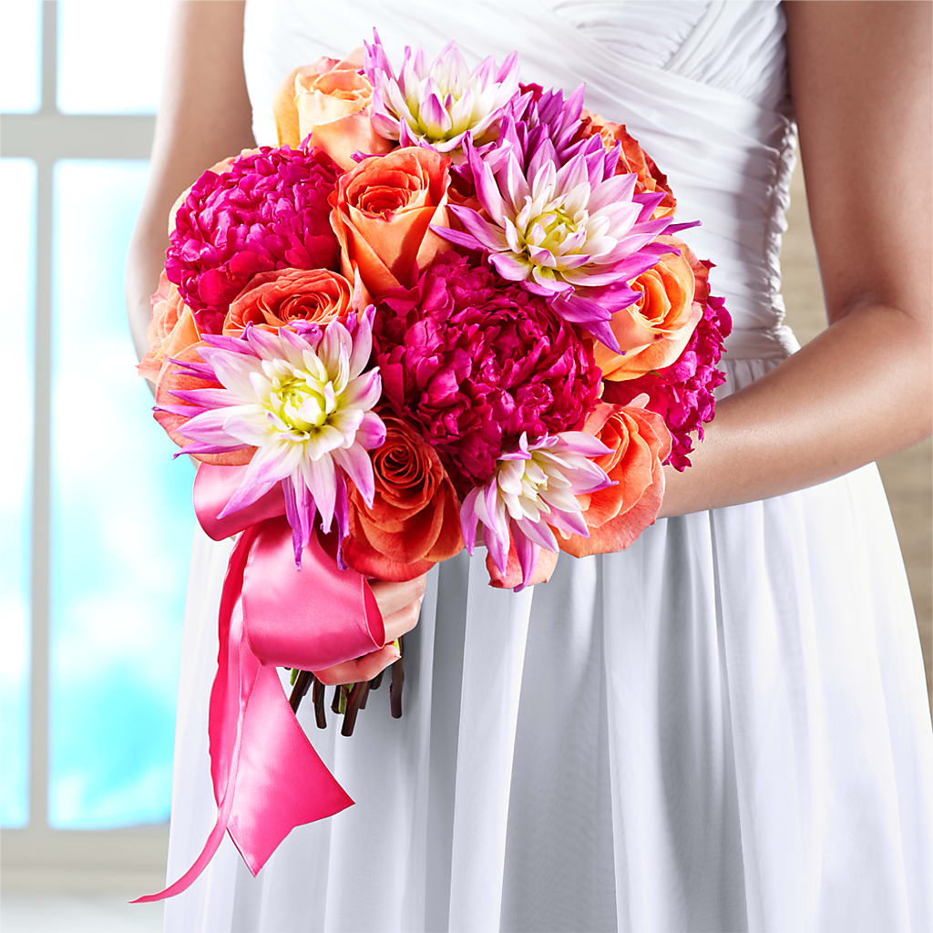 New Love Bouquet – HIRT'S FLOWERS INC, Strongsville OH