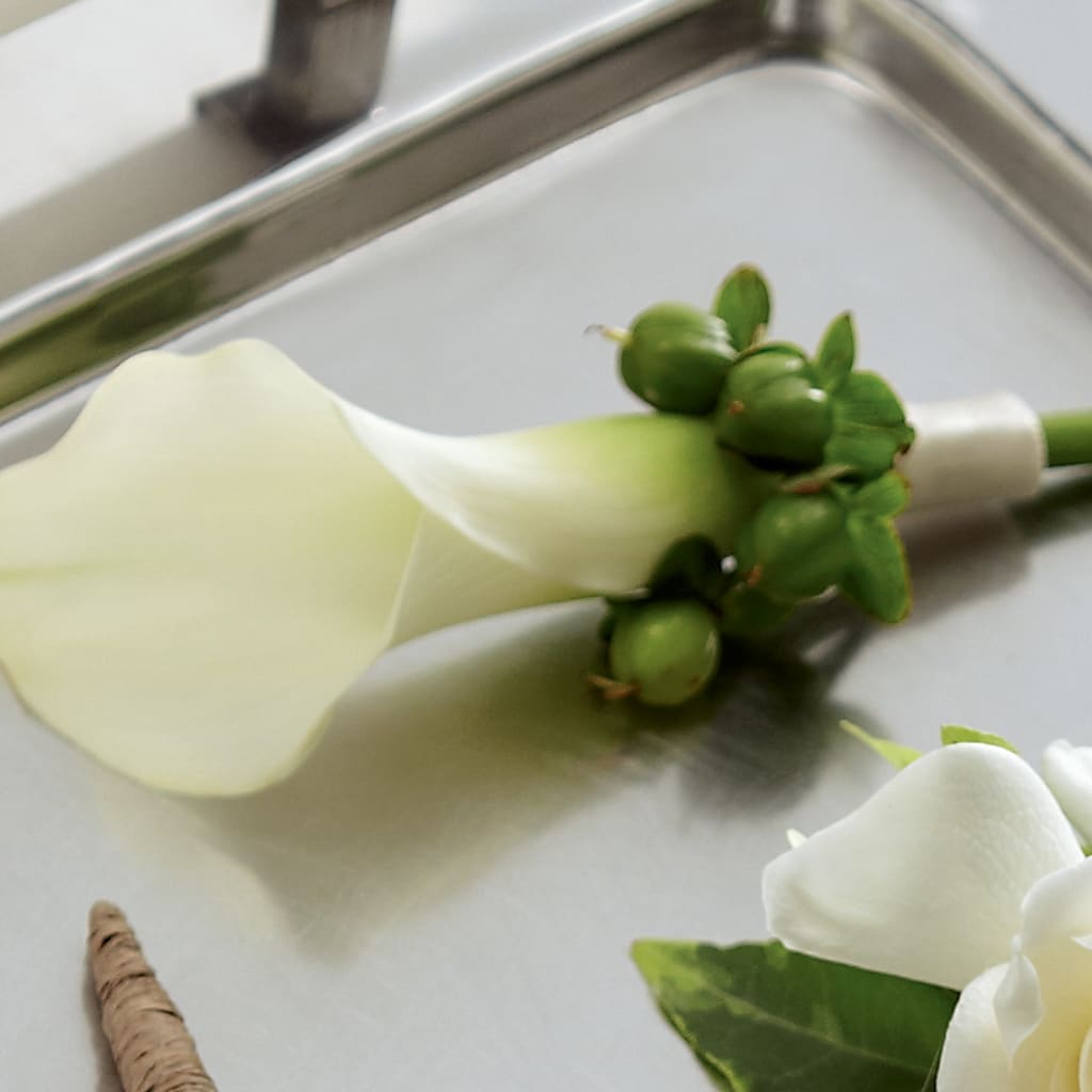 White Calla Boutonniere – HIRT'S FLOWERS INC, Strongsville OH