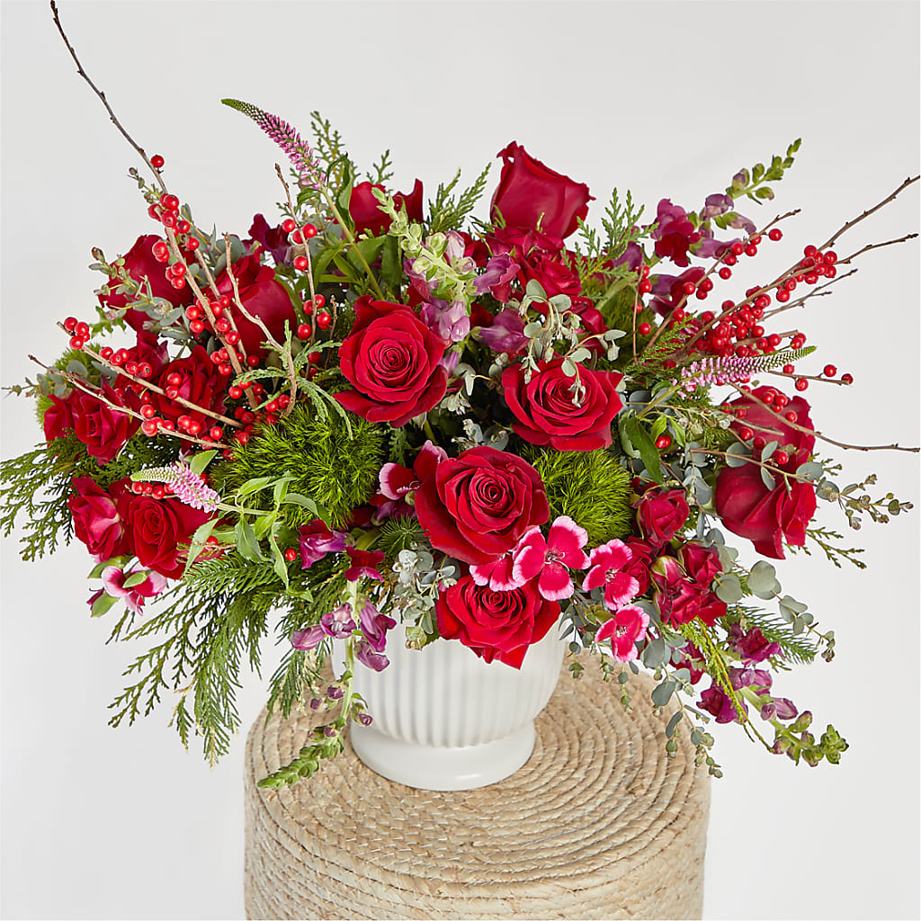 Big Red Bow Bouquet – HIRT'S FLOWERS INC, Strongsville OH