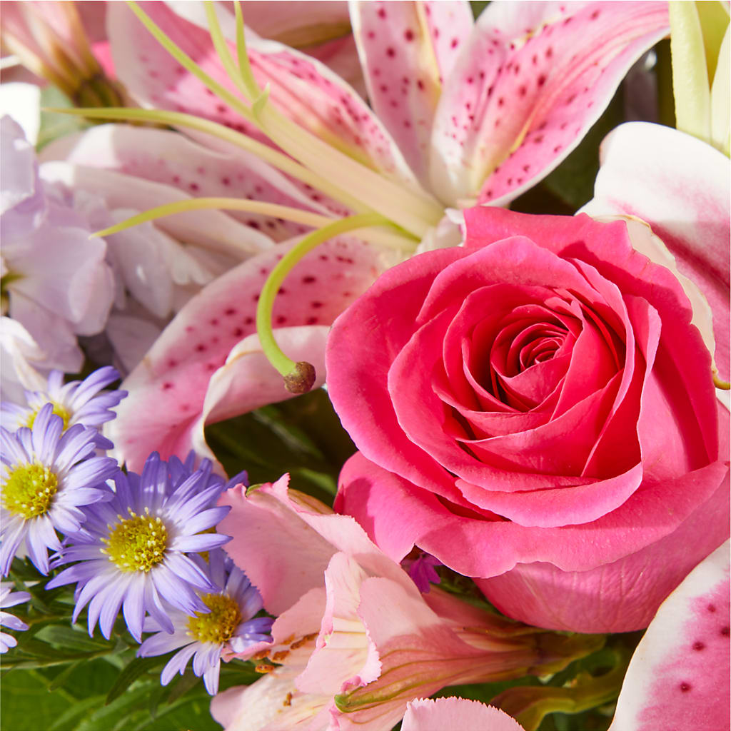 Pressing Petals Bouquet – HIRT'S FLOWERS INC, Strongsville OH