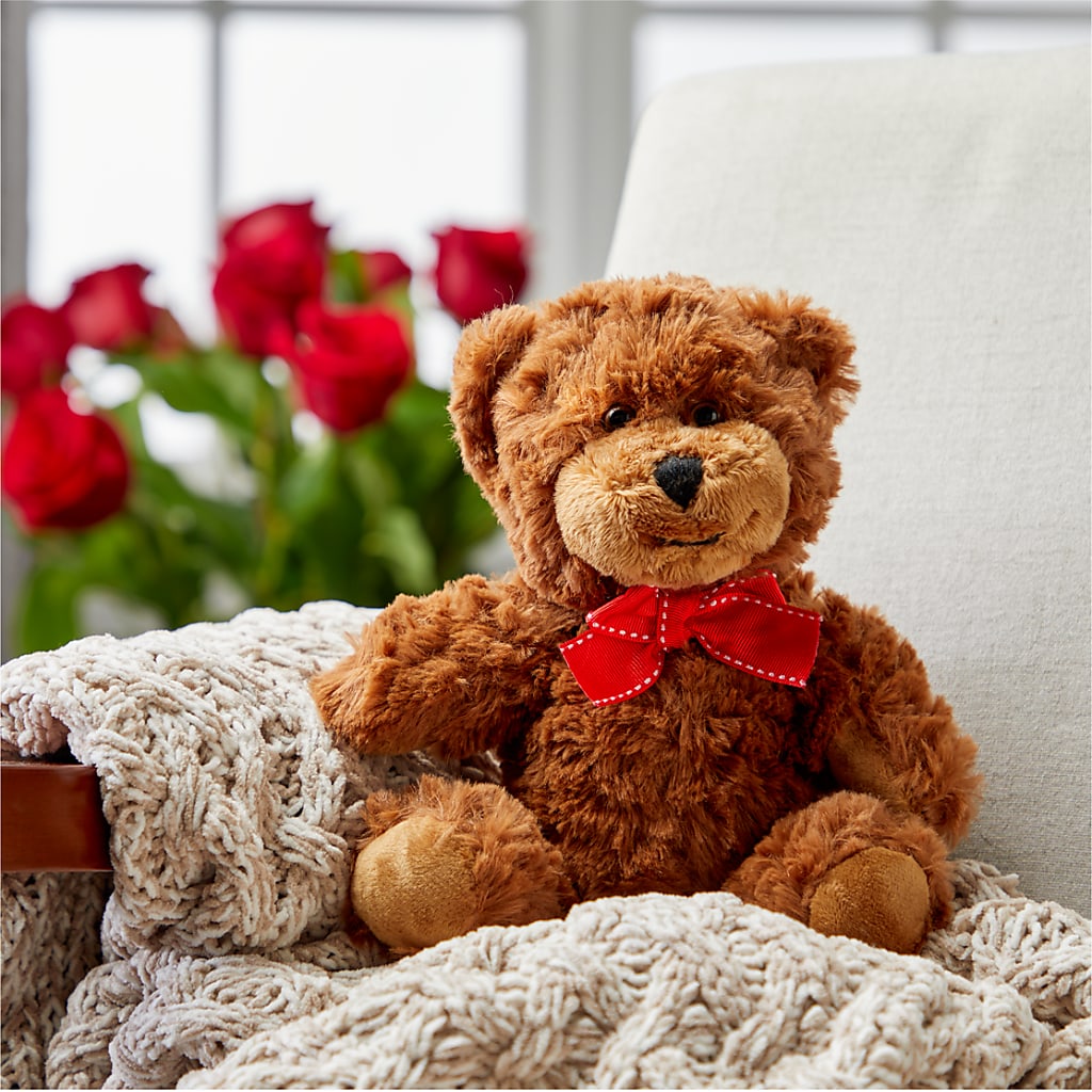 Romantic Long Stem Red Rose Bouquet Bundles – HIRT'S FLOWERS INC, Strongsville OH