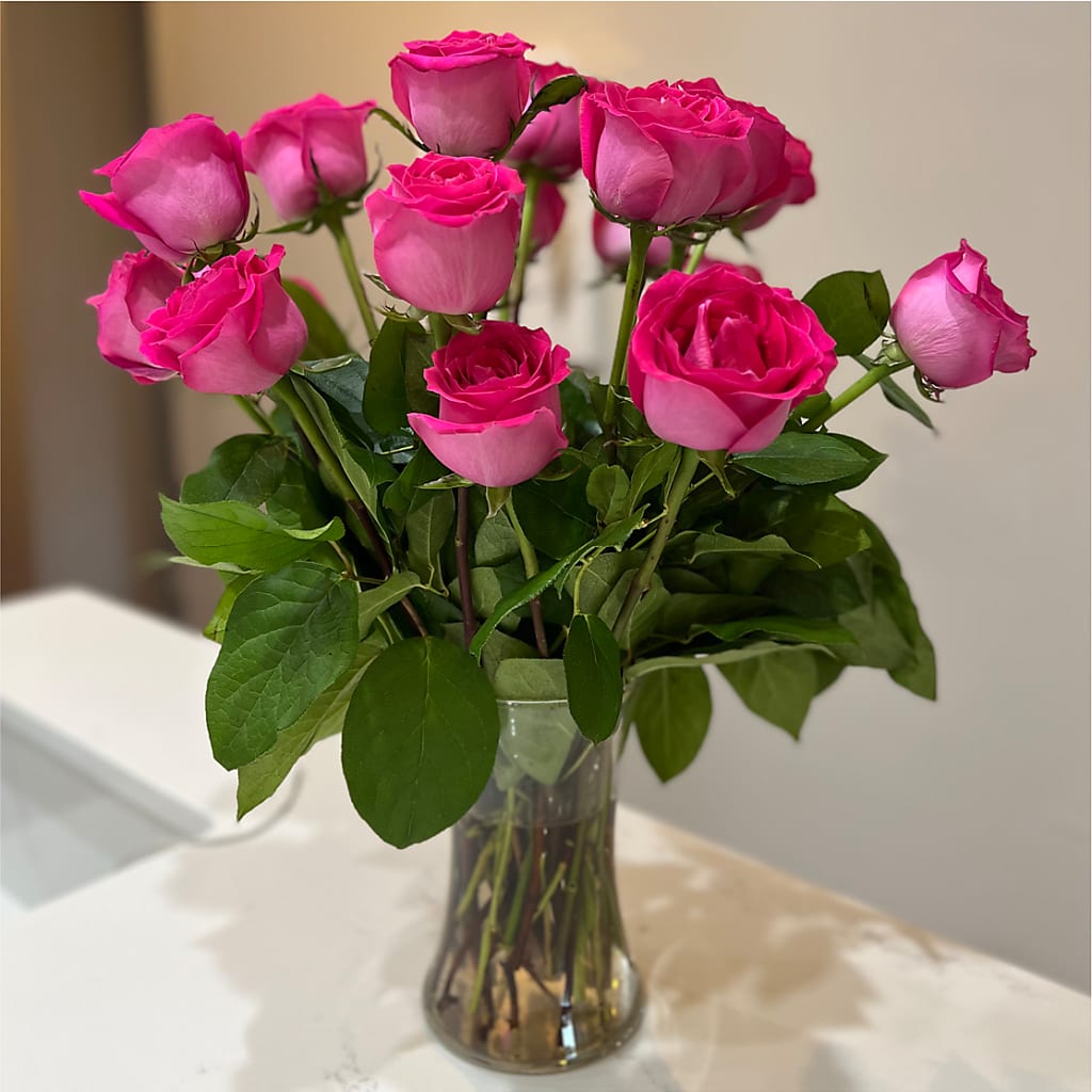 Long Stem Pink Rose Bouquet – HIRT'S FLOWERS INC, Strongsville OH