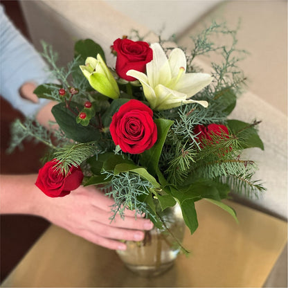 Glittering Lights Bouquet – HIRT'S FLOWERS INC, Strongsville OH
