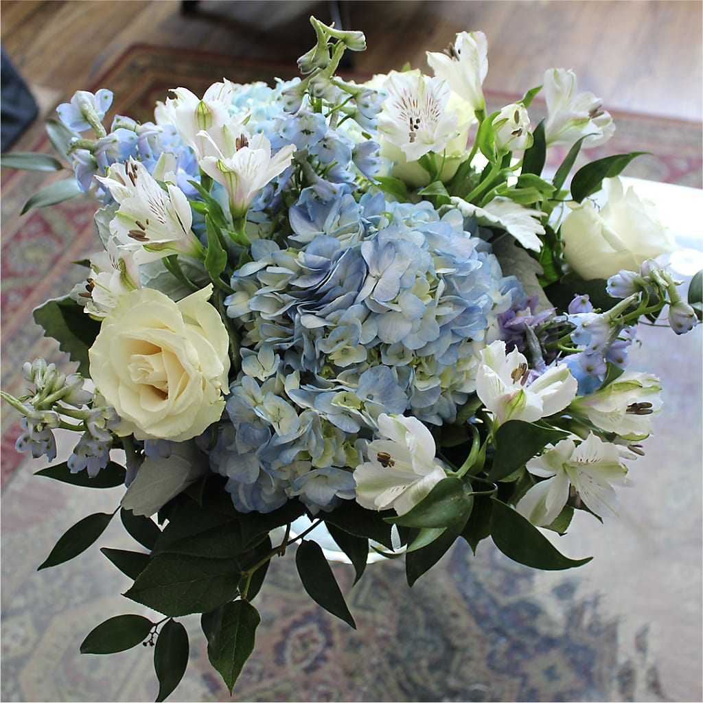 Clear Skies Bouquet – HIRT'S FLOWERS INC, Strongsville OH