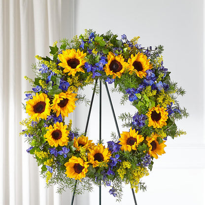 Bright Rays Wreath – HIRT'S FLOWERS INC, Strongsville OH