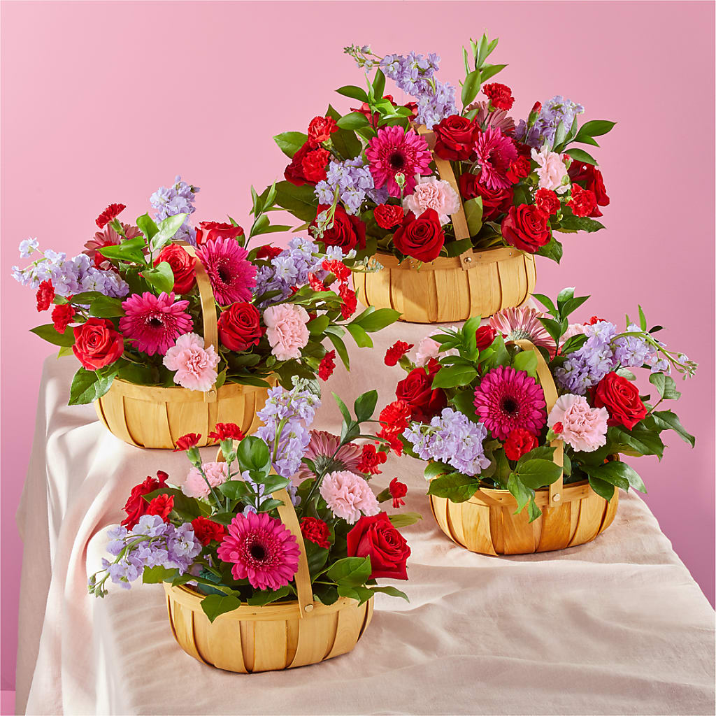 Pink Picnic Basket – HIRT'S FLOWERS INC, Strongsville OH