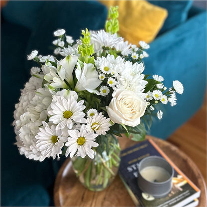 Classic Ivory – A Florist Original – HIRT'S FLOWERS INC, Strongsville OH