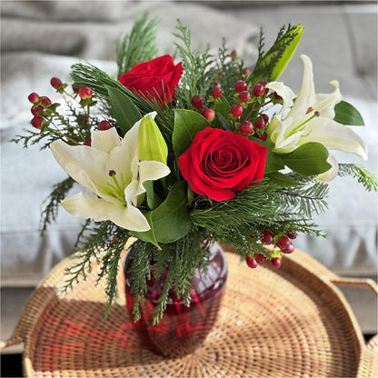 Evergreen Delight Bouquet – HIRT'S FLOWERS INC, Strongsville OH