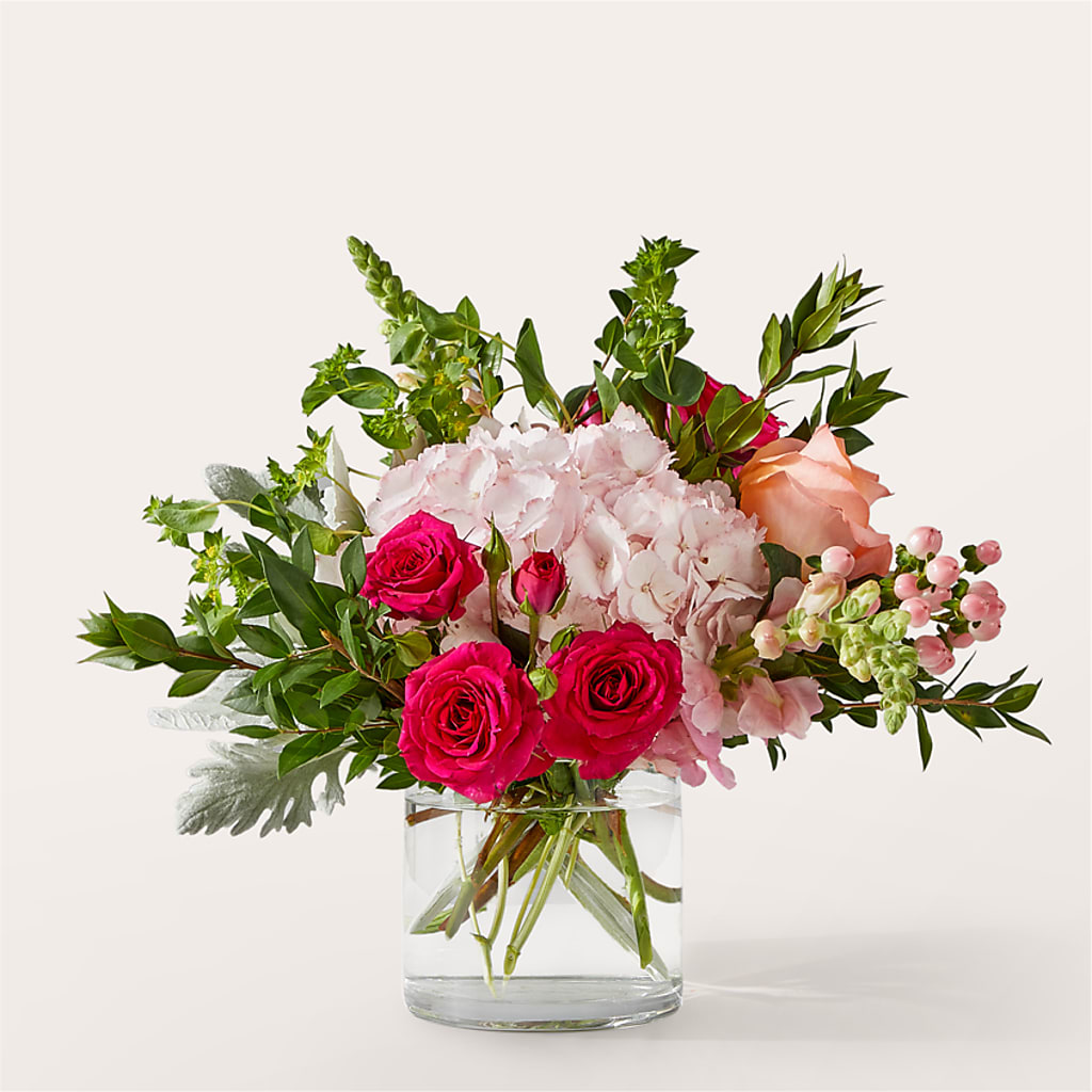 Glitz & Glam Bouquet – HIRT'S FLOWERS INC, Strongsville OH