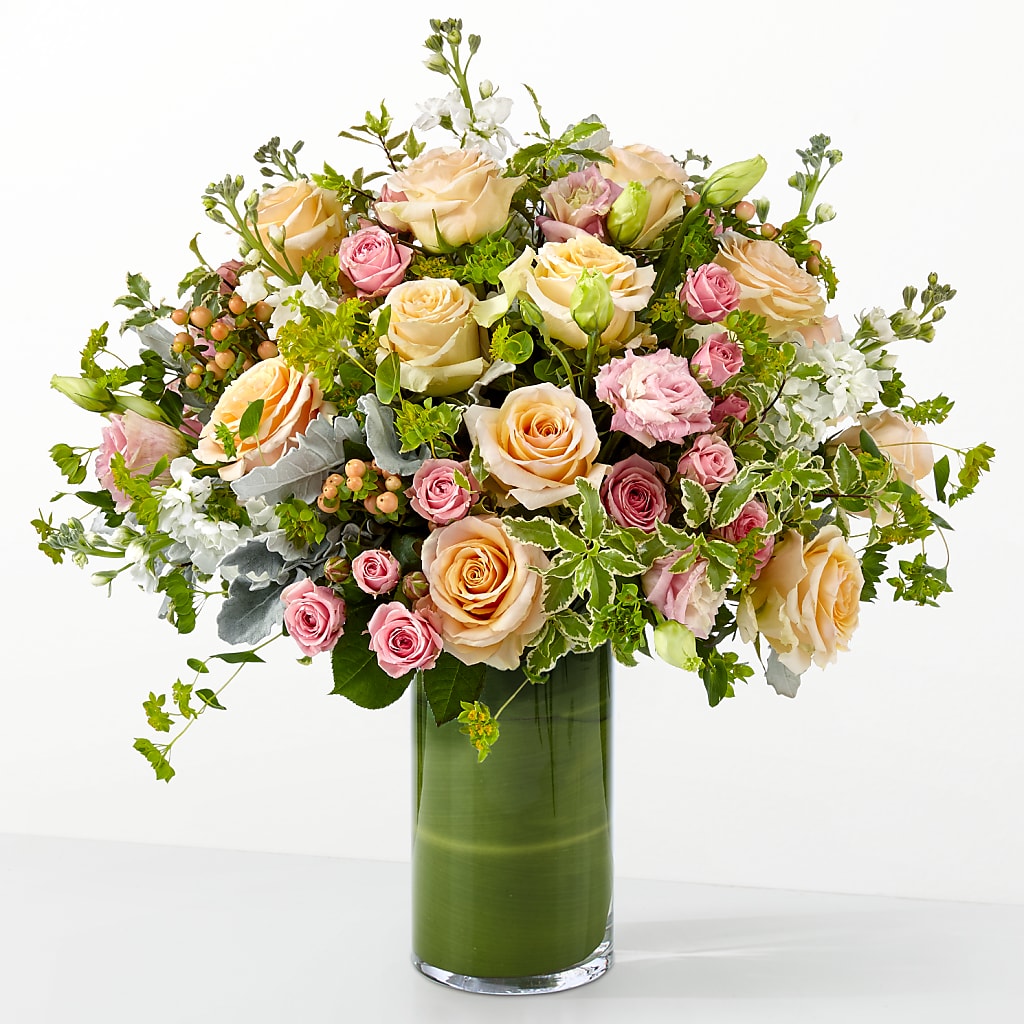 The Glamour Shot – HIRT'S FLOWERS INC, Strongsville OH
